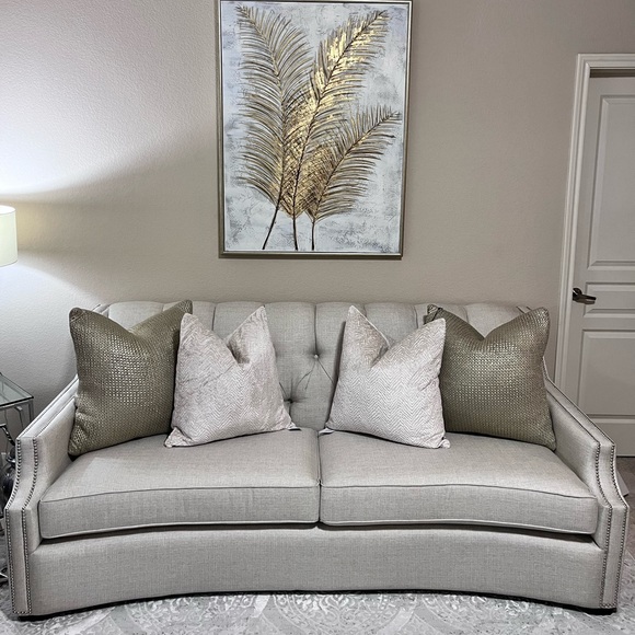 1-CALDEIRA CUT VELVET DESIGN DECORATIVE PILLOW (Read description for detail ) - Picture 16 of 17